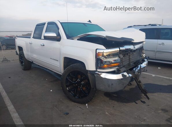 1GCUKREC2JF152587 2018 CHEVROLET SILVERADO Белый Передняя правая четверть
