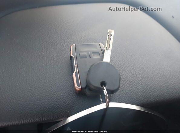 1GCUKREC2JF152587 2018 CHEVROLET SILVERADO Белый Вид панели приборов