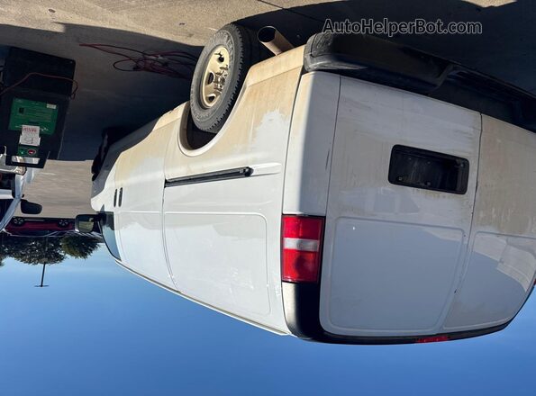 1GCWGAF13H1204292 2017 CHEVROLET EXPRESS  Вид задних сидений