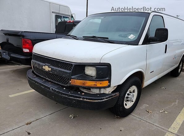 1GCWGAF16H1198536 2017 CHEVROLET EXPRESS  Вид салона спереди