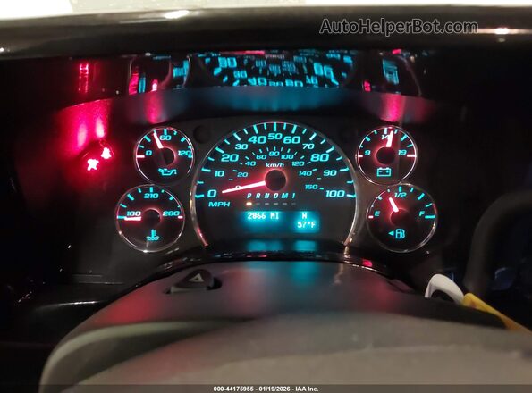 1GCWGAF79S1101129 2025 CHEVROLET EXPRESS White Vista de los asientos traseros