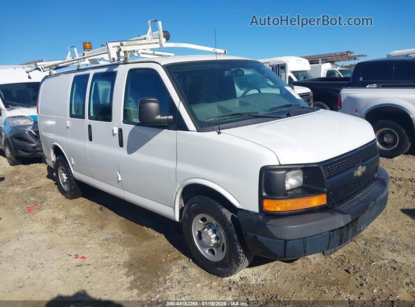 1GCWGAFF9G1330313 2016 CHEVROLET EXPRESS Белый Передняя правая четверть