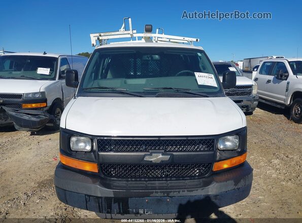 1GCWGAFF9G1330313 2016 CHEVROLET EXPRESS Белый Вид щитка приборов