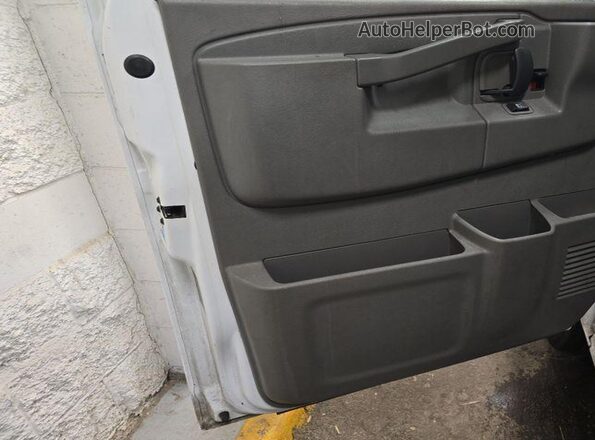 1GCWGAFGXL1252966 2020 CHEVROLET EXPRESS  Задняя правая четверть