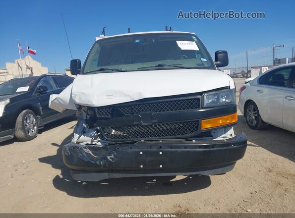 1GCWGAFP6P1230811 2023 CHEVROLET EXPRESS Белый Вид щитка приборов