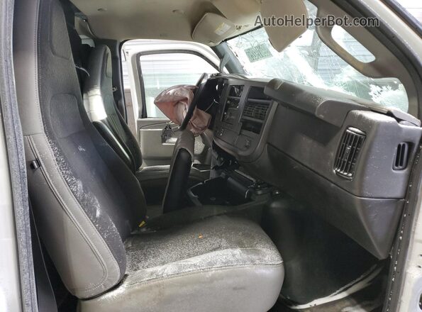 1GCWGAFP6R1138987 2024 CHEVROLET EXPRESS Белый 