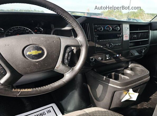 1GCWGAFP7N1258467 2022 CHEVROLET EXPRESS  Передняя левая четверть