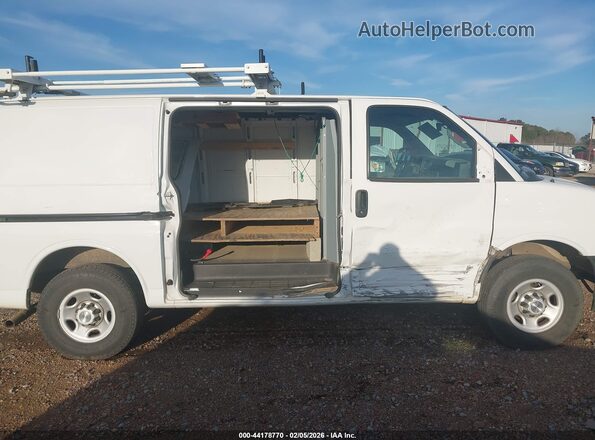 1GCWGAFP8N1139097 2022 CHEVROLET EXPRESS White 