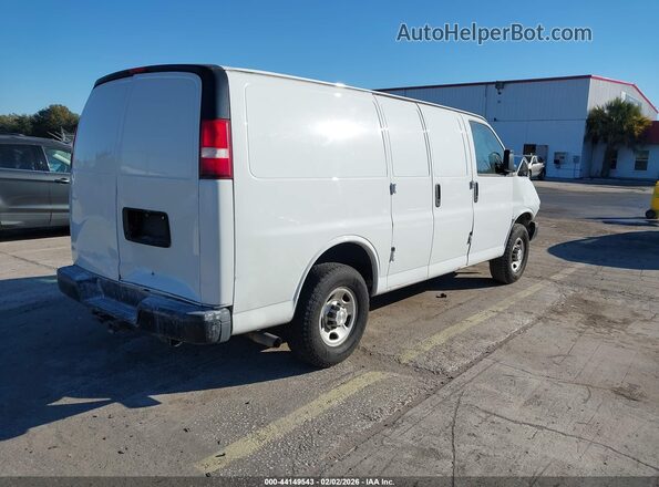 1GCWGAFP9K1194301 2019 CHEVROLET EXPRESS White Tył prawy