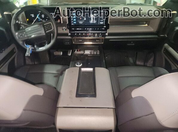 1GKB0RDC0RU103382 2024 GMC HUMMER Серый Вид панели приборов