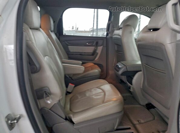 1GKKRRKD3GJ102663 2016 GMC ACADIA Белый Вид задней части салона