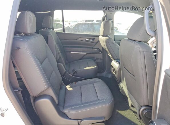 1GNERGKS2TJ122920 2026 CHEVROLET TRAVERSE Белый Вид задней части салона