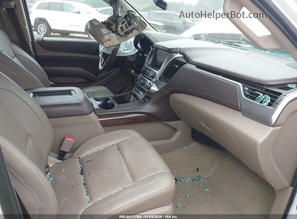 1GNSKBKC1HR182635 2017 CHEVROLET TAHOE Белый Вид салона спереди
