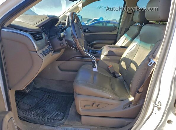 1GNSKBKC2GR404243 2016 CHEVROLET TAHOE Белый Вид салона спереди