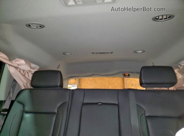 1GNSKBKC3JR377223 2018 CHEVROLET TAHOE Серый Вид задних сидений