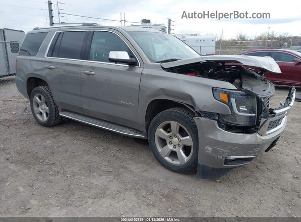 1GNSKCKC2JR127297 2018 CHEVROLET TAHOE Серебряный Передняя правая четверть