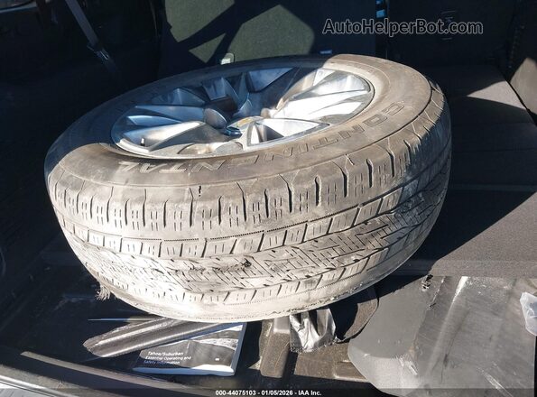 1GNSKFKD1PR453336 2023 CHEVROLET SUBURBAN White ხელსაწყოთა პანელის ხედი
