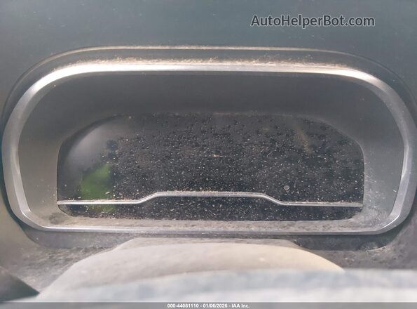 1GNSKFKD4PR175077 2023 CHEVROLET SUBURBAN Белый Вид задних сидений