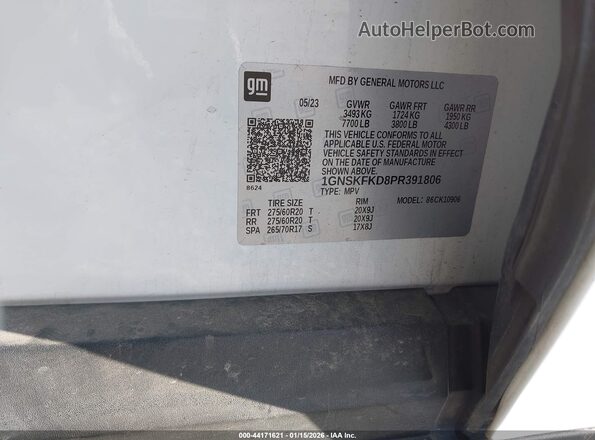 1GNSKFKD8PR391806 2023 CHEVROLET SUBURBAN White Widok komory silnika