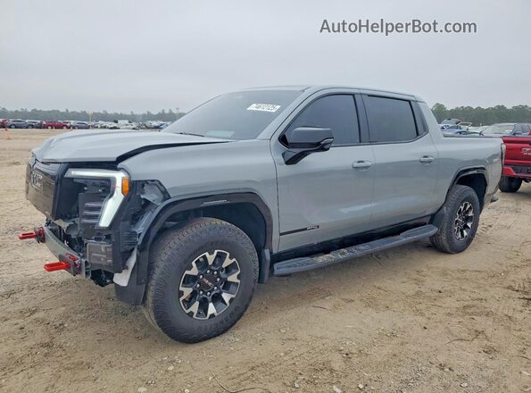 1GT4EVEL4TU403544 2026 GMC SIERRA Silver წინა მარცხენა ხედი სამი მეოთხედიდან