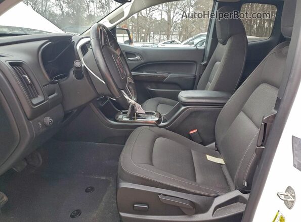 1GTH5CEA9N1326632 2022 GMC CANYON Белый Вид салона спереди