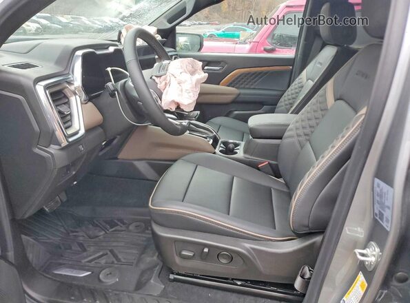 1GTP6FEK0R1302096 2024 GMC CANYON Серебряный Вид салона спереди