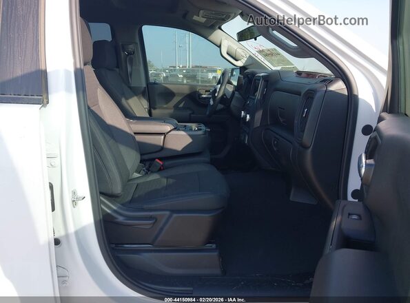 1GTPHAEK9TZ146467 2026 GMC SIERRA Белый Вид салона спереди
