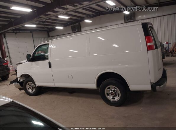1GTW7AF70M1253447 2021 GMC SAVANA CARGO White Widok wnętrza 360 stopni