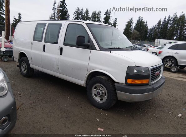 1GTW7AFF2G1276286 2016 GMC SAVANA 2500 Белый Передняя правая четверть
