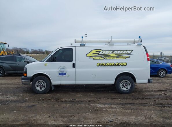 1GTW7AFF5G1904695 2016 GMC SAVANA 2500 Белый Панорамный вид салона 360°