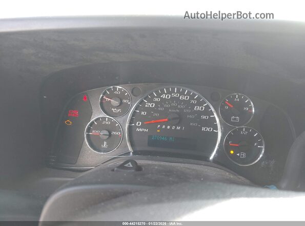 1GTW7AFF8H1908662 2017 GMC SAVANA 2500 Белый Вид задних сидений