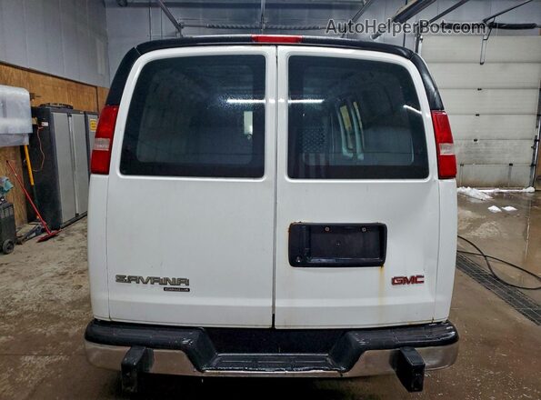 1GTW7AFFXG1904191 2016 GMC SAVANA Белый Вид сзади
