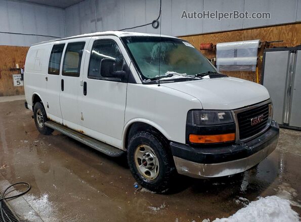 1GTW7AFFXG1904191 2016 GMC SAVANA Белый Передняя правая четверть