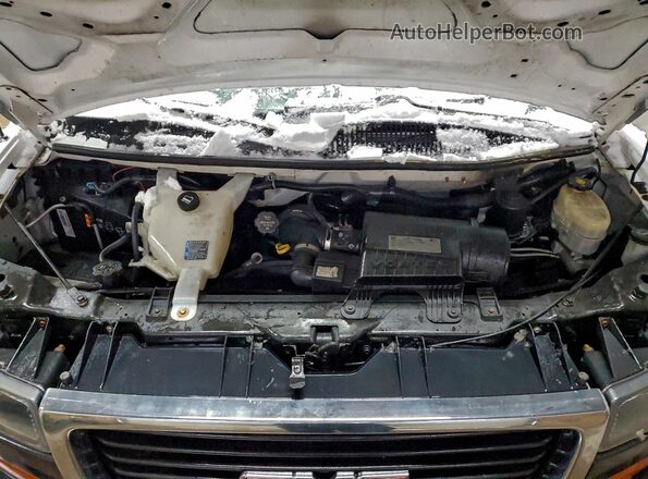 1GTW7AFFXG1904191 2016 GMC SAVANA Белый Вид подкапотного пространства