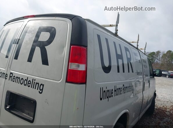 1GTW7AFG8L1124242 2020 GMC SAVANA CARGO Белый Задняя правая четверть