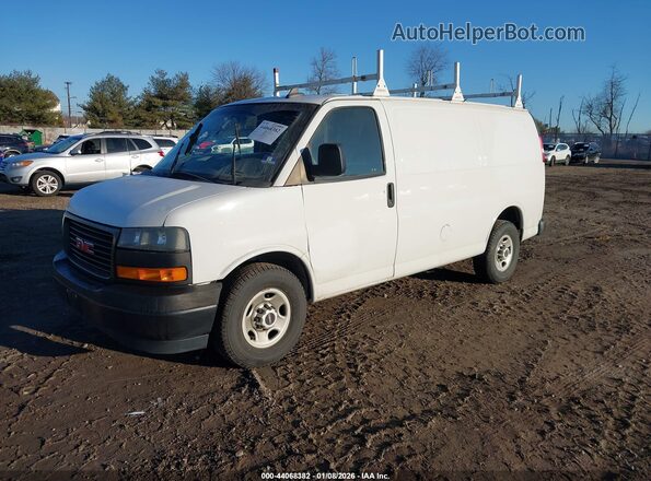 1GTW7AFG9J1335432 2018 GMC SAVANA 2500 White Przód lewy