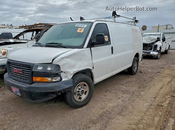 1GTW7AFP1P1176401 2023 GMC SAVANA Белый Передняя левая четверть