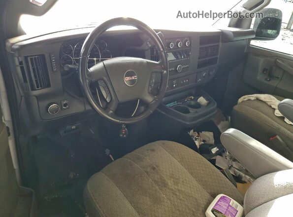 1GTW7AFP1P1176401 2023 GMC SAVANA Белый Вид панели приборов