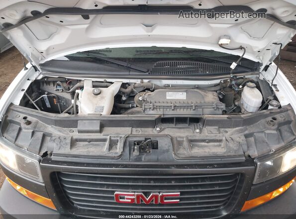 1GTW7AFP3P1107533 2023 GMC SAVANA CARGO Белый Вид сзади
