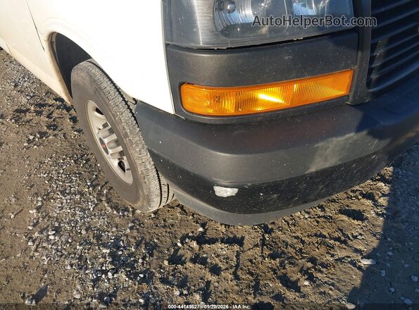 1GTW7AFPXP1110302 2023 GMC SAVANA CARGO Белый Вид спереди