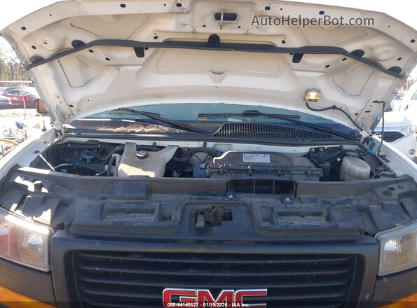1GTW7AFPXP1110302 2023 GMC SAVANA CARGO Белый Вид сзади