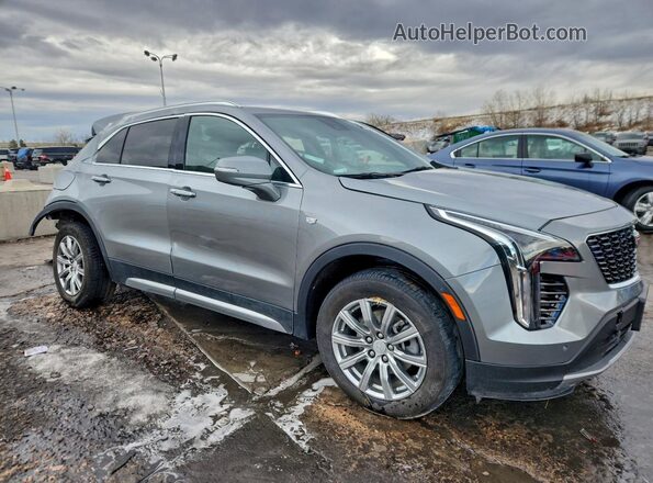 1GYFZDR42PF200490 2023 CADILLAC XT4 Серебряный Передняя правая четверть