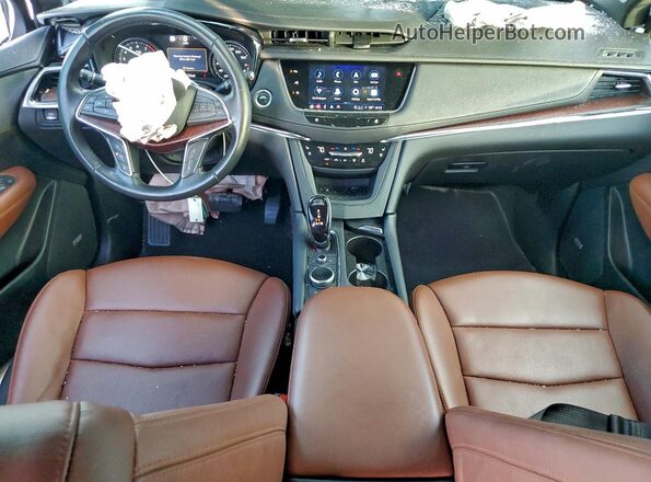 1GYKNCRS3PZ167467 2023 CADILLAC XT5 Белый Вид панели приборов