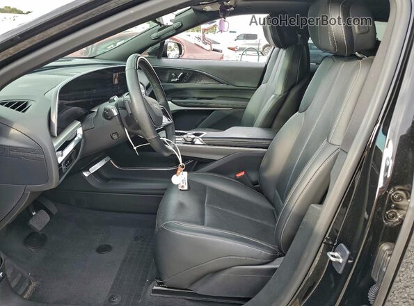 1GYKPMRK4PZ002172 2023 CADILLAC OTHER Черный Вид салона спереди