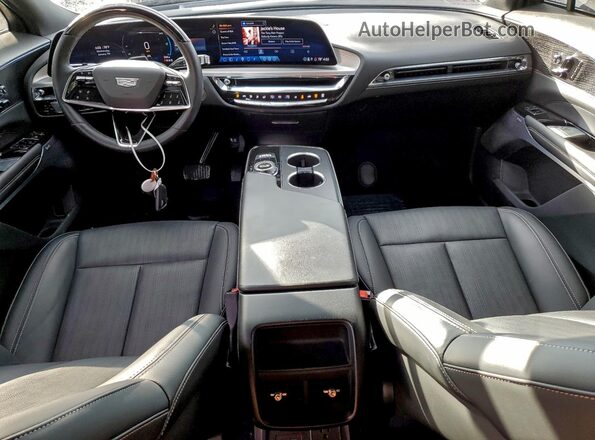 1GYKPMRK4PZ002172 2023 CADILLAC OTHER Черный Вид панели приборов