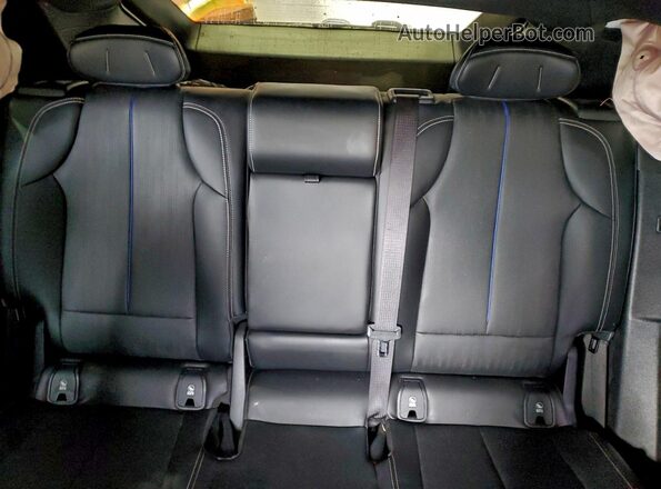 1GYKPMRK7PZ002845 2023 CADILLAC OTHER Black Widok tylnych siedzeń