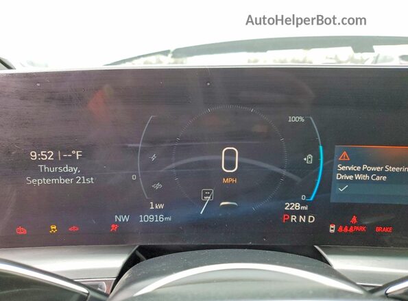 1GYKPTRK0RZ110916 2024 CADILLAC OTHER Серебряный Вид щитка приборов
