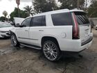 2018 Cadillac Escalade Luxury Белый vin: 1GYS3BKJ1JR118311 Damage: Left Front Door, Dent(s) W/ Paint Dmg, > 12 inches