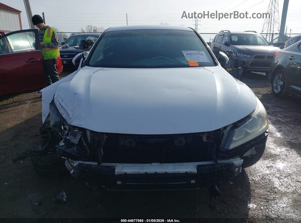 1HGCR2F36GA028584 2016 HONDA ACCORD Белый Вид задней части салона