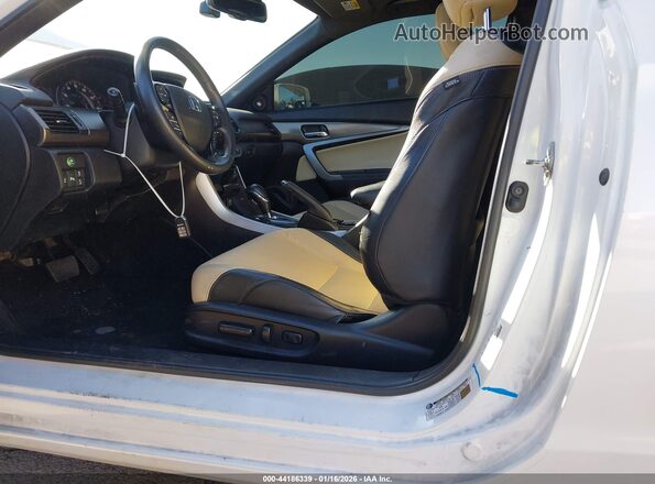 1HGCT2B06GA001365 2016 HONDA ACCORD White Widok z przodu